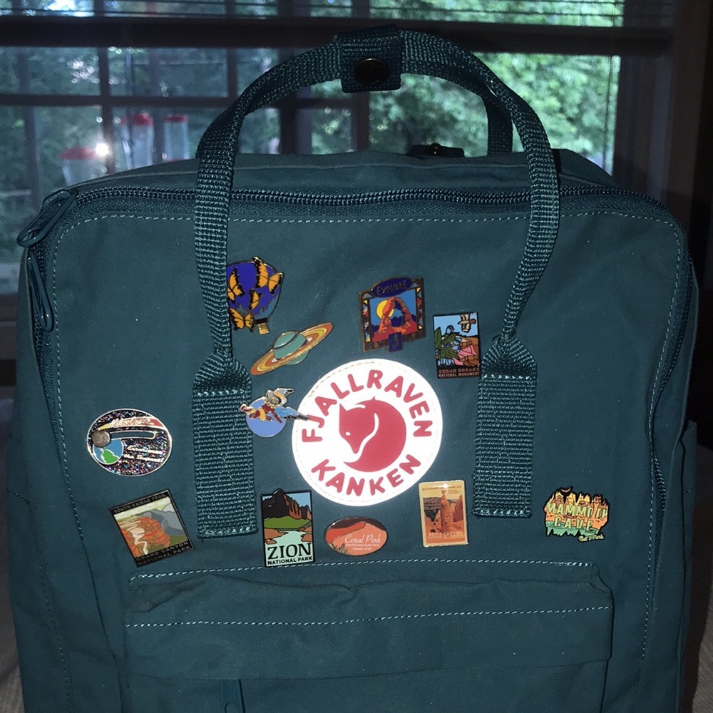 Classic Fjallraven Kånken Backpack- Ocean Green